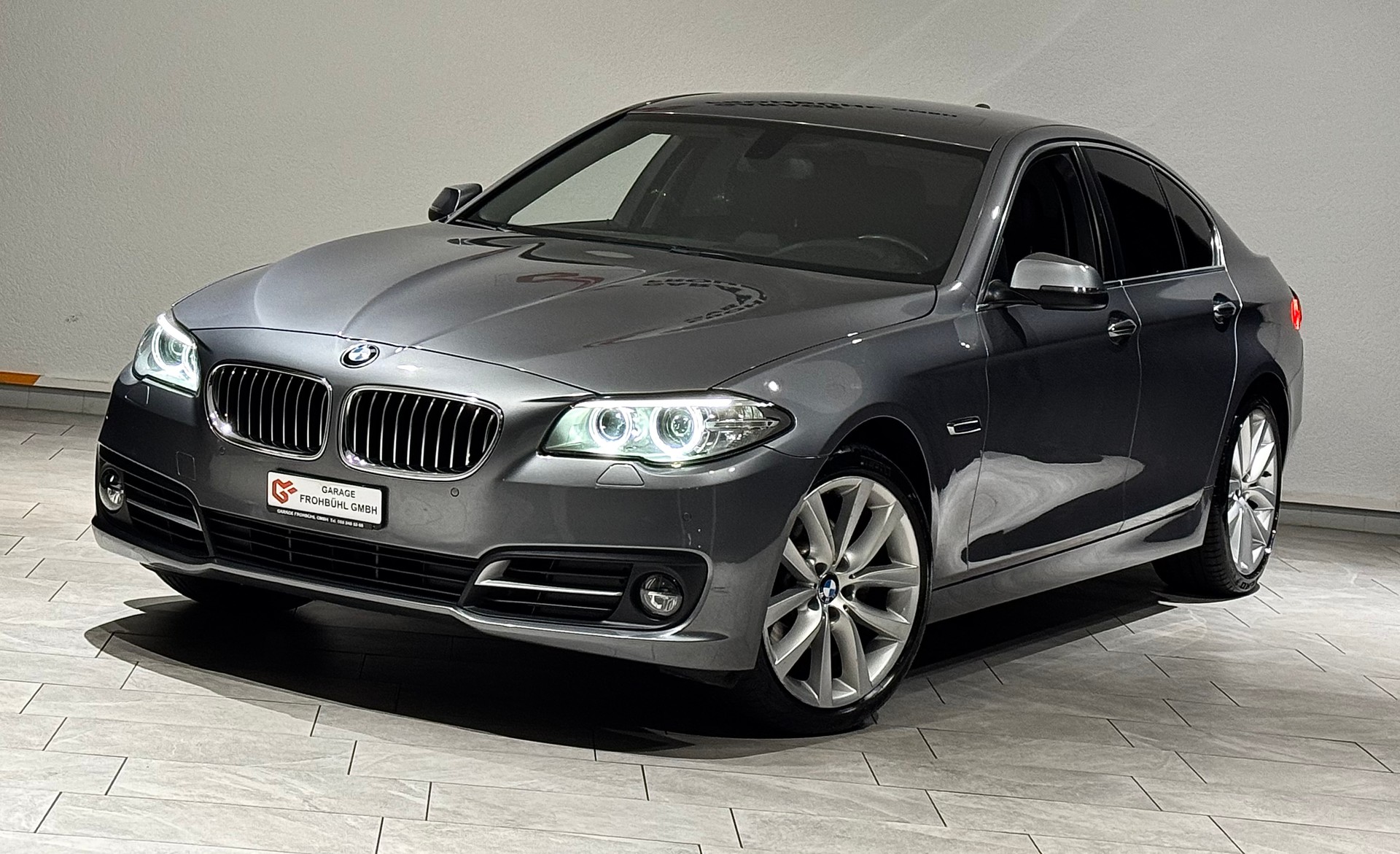 BMW 520d xDrive Luxury Line Steptronic | Facelift |-image-3