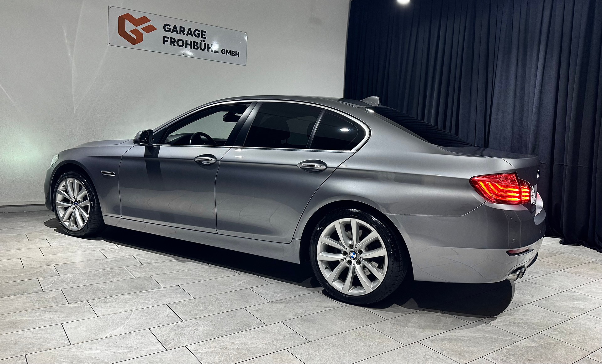 BMW 520d xDrive Luxury Line Steptronic | Facelift |-image-7