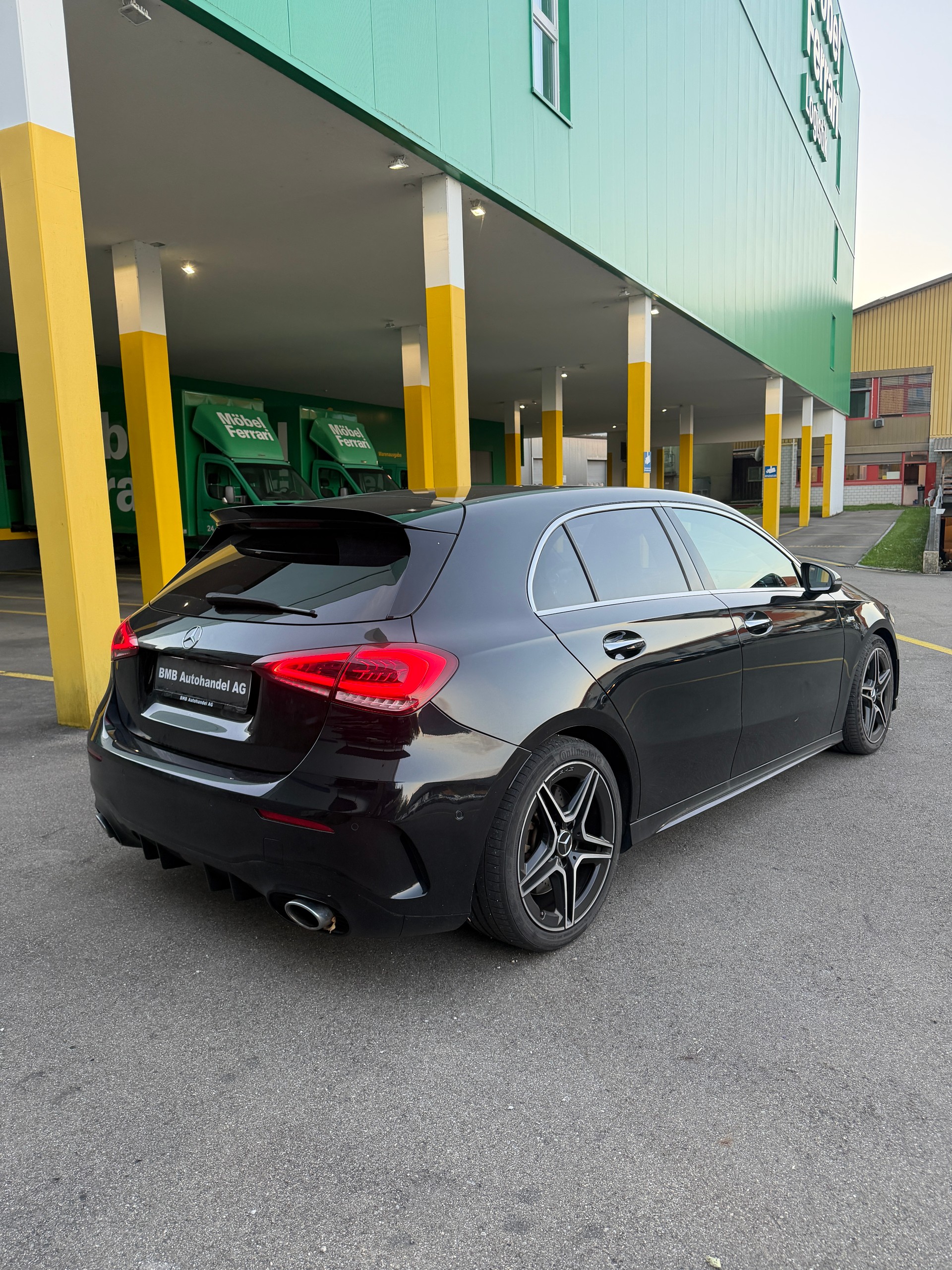 MERCEDES-BENZ A 35 AMG 4Matic Speedshift-image-6