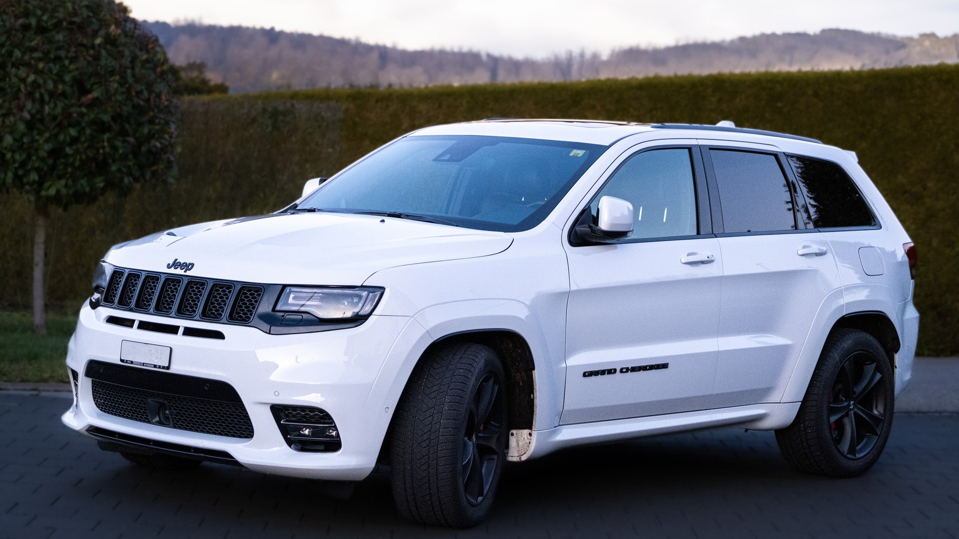 JEEP Grand Cherokee 6.4 V8 HEMI SRT8 Automatic-image-0