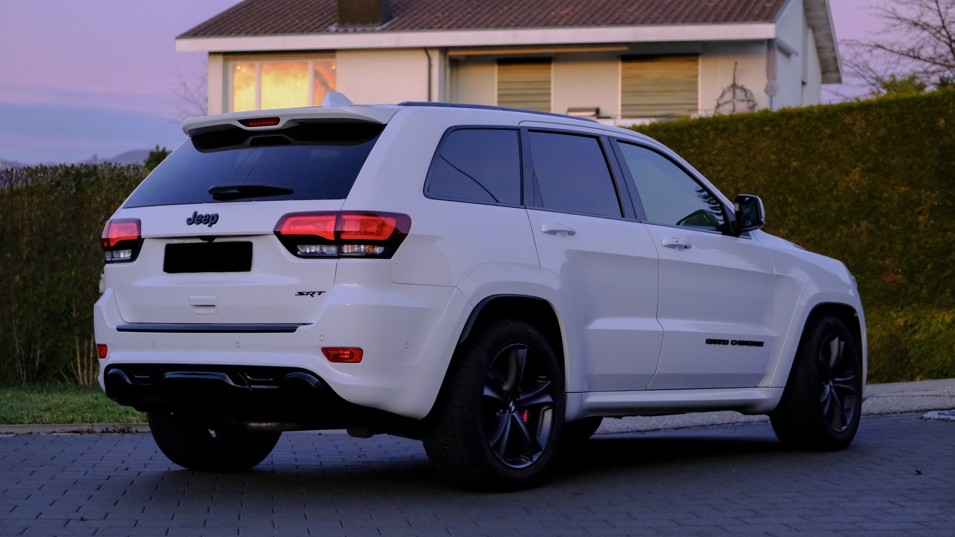 JEEP Grand Cherokee 6.4 V8 HEMI SRT8 Automatic-image-2