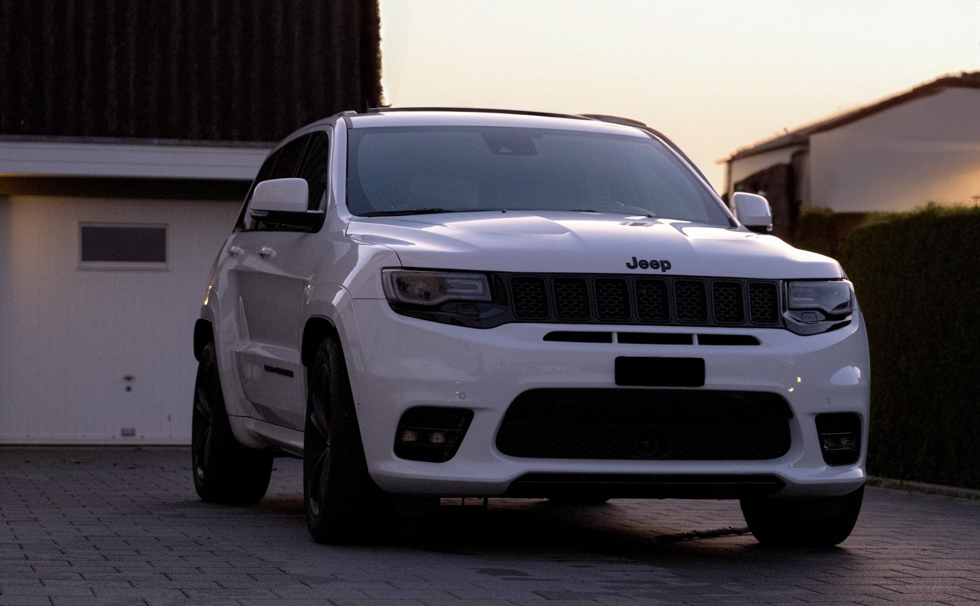 JEEP Grand Cherokee 6.4 V8 HEMI SRT8 Automatic-image-4