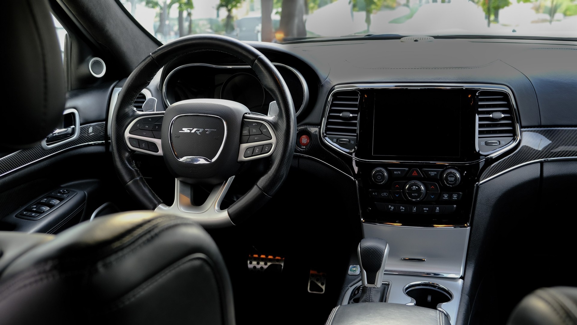 JEEP Grand Cherokee 6.4 V8 HEMI SRT8 Automatic-image-1