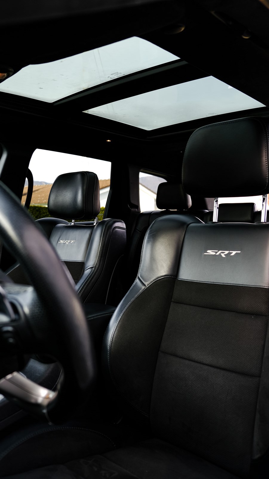 JEEP Grand Cherokee 6.4 V8 HEMI SRT8 Automatic-image-3