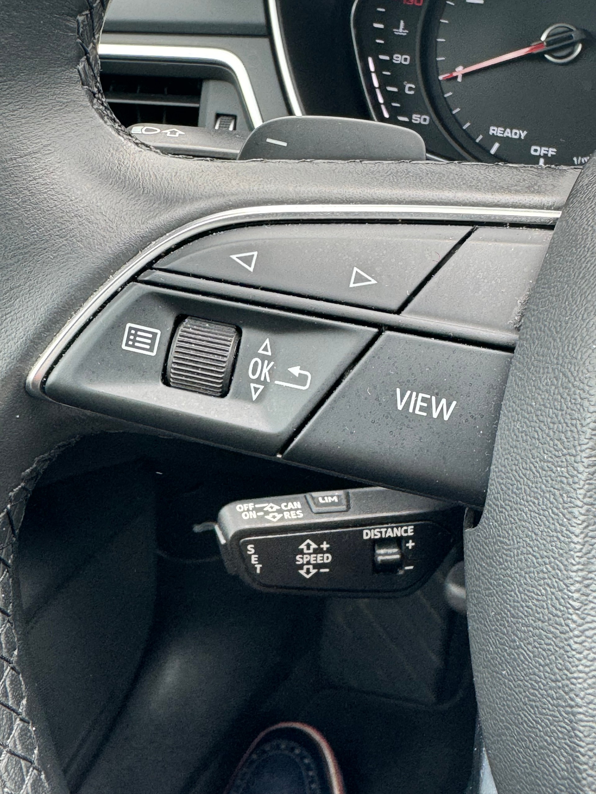 AUDI A4 Avant 40 TDI advanced quattro S-tronic-image-13