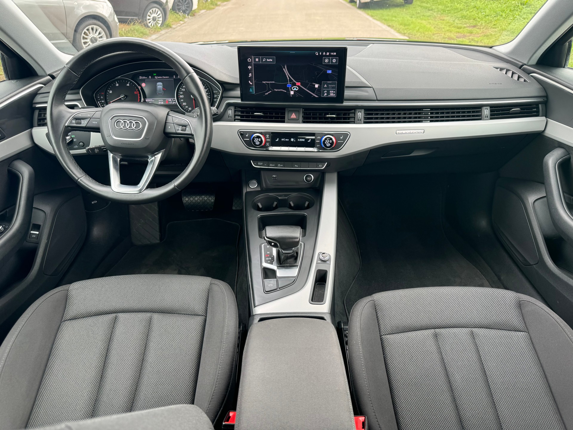 AUDI A4 Avant 40 TDI advanced quattro S-tronic-image-7