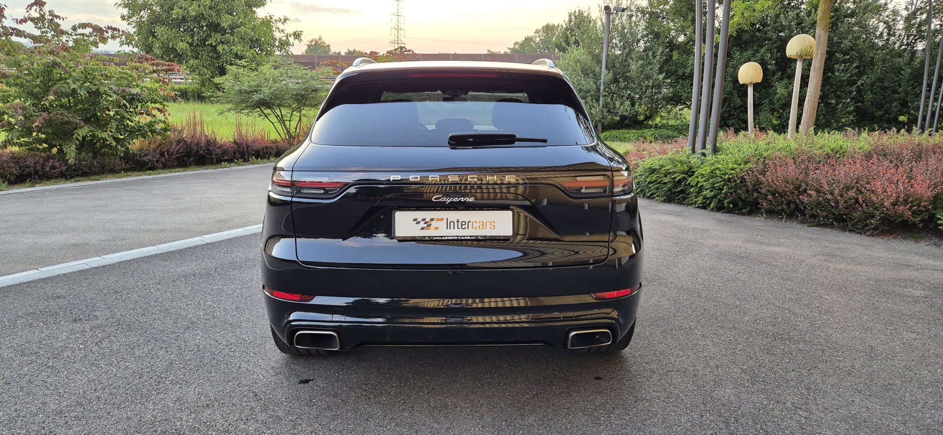 PORSCHE Cayenne-image-6