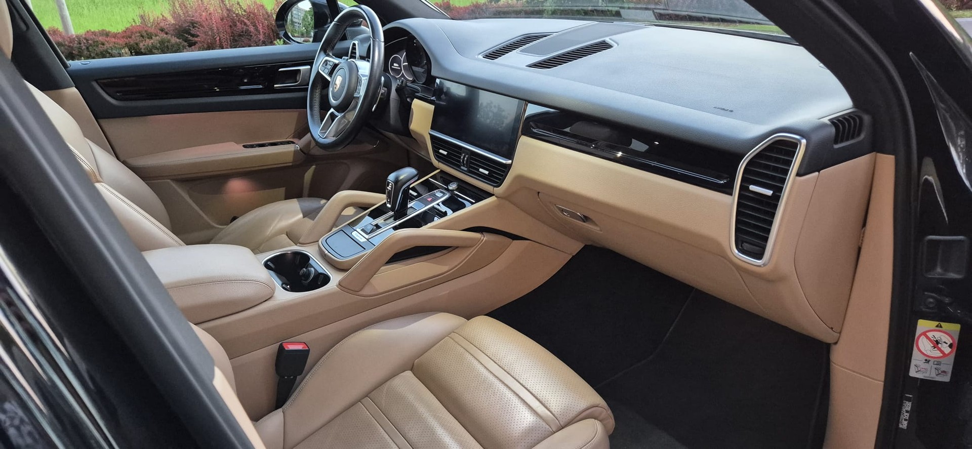 PORSCHE Cayenne-image-11