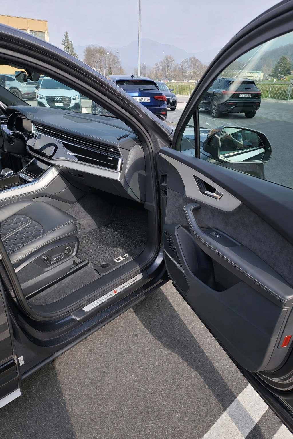 AUDI ABT Q7 50 TDI quattro S Line tiptronic-image-12