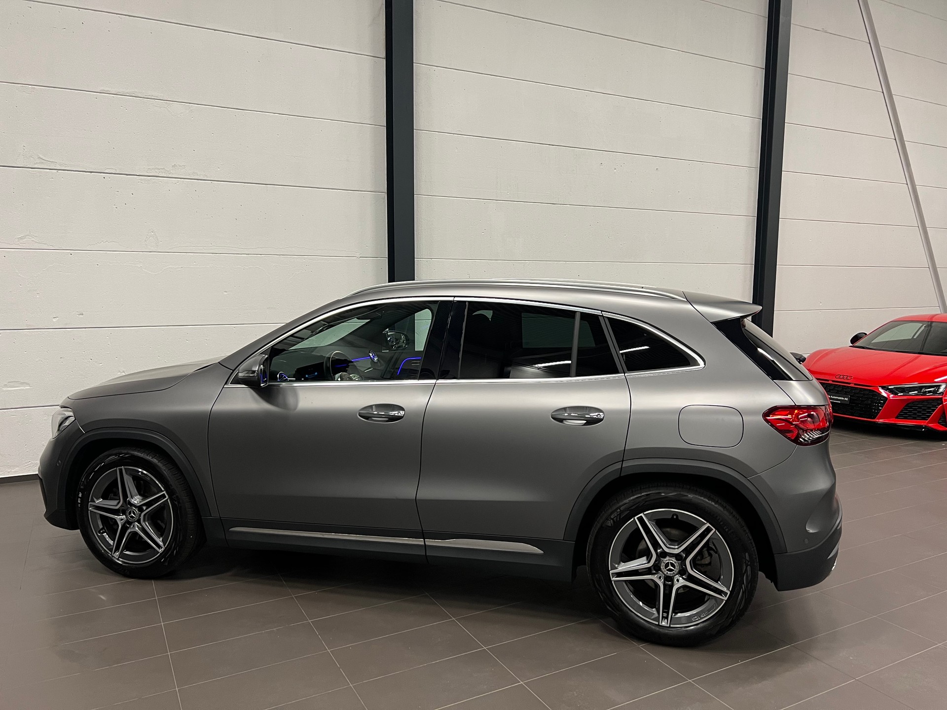 MERCEDES-BENZ GLA 200 4Matic AMG Line 8G-DCT-image-12