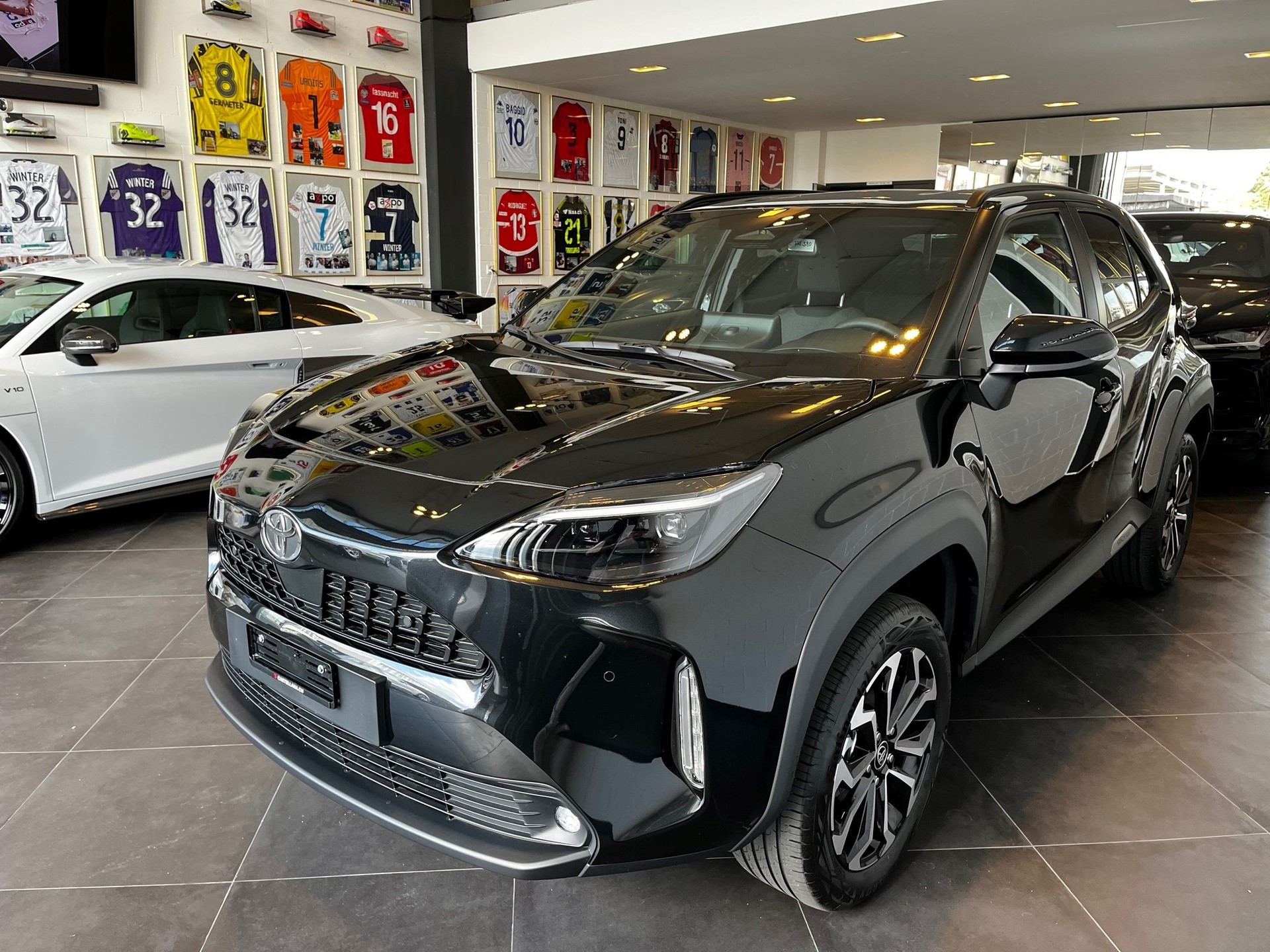TOYOTA Yaris Cross 1.5 TEAMPLAYER-image-3
