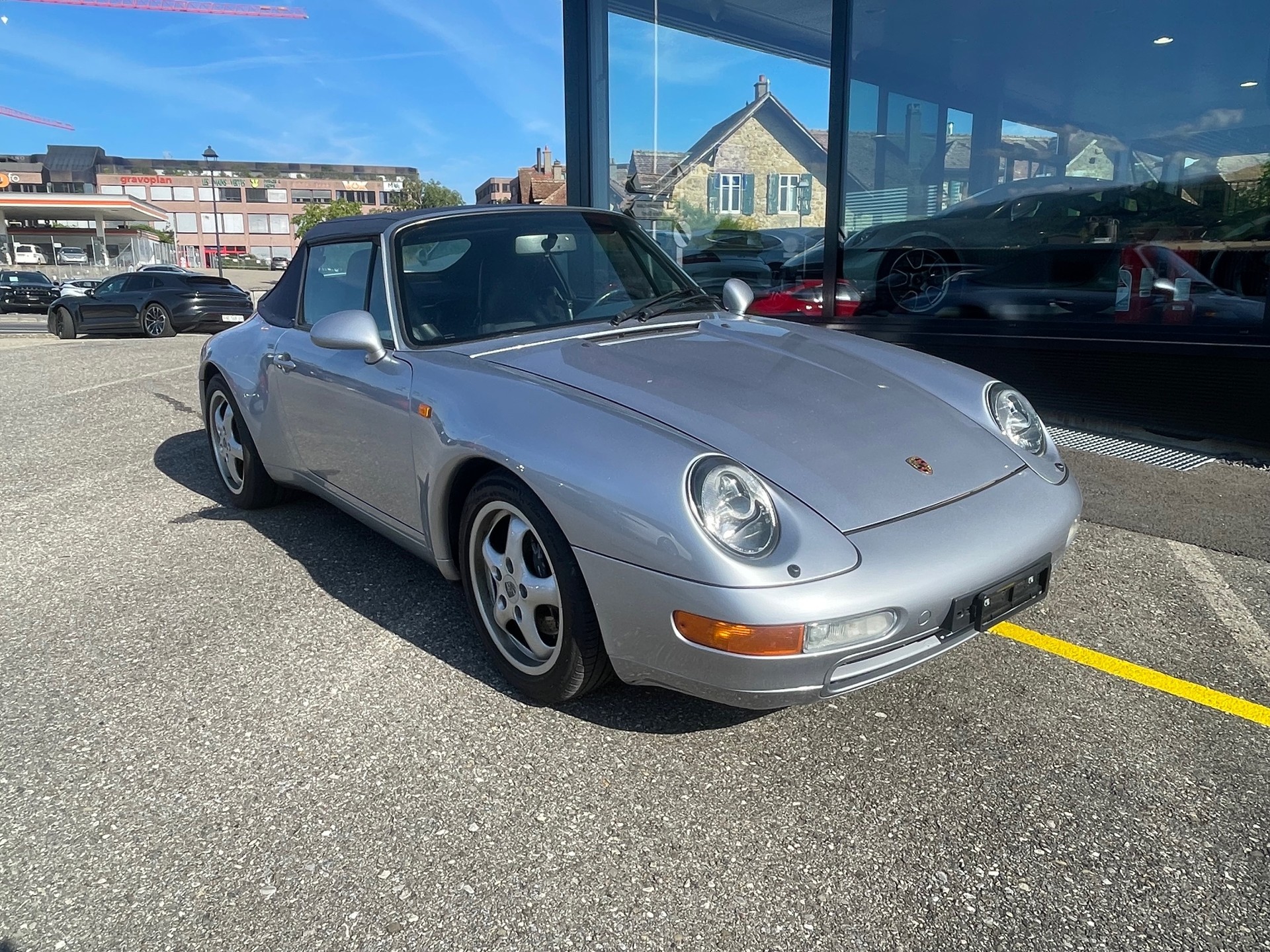 PORSCHE 911 Carrera Cabrio-image-5