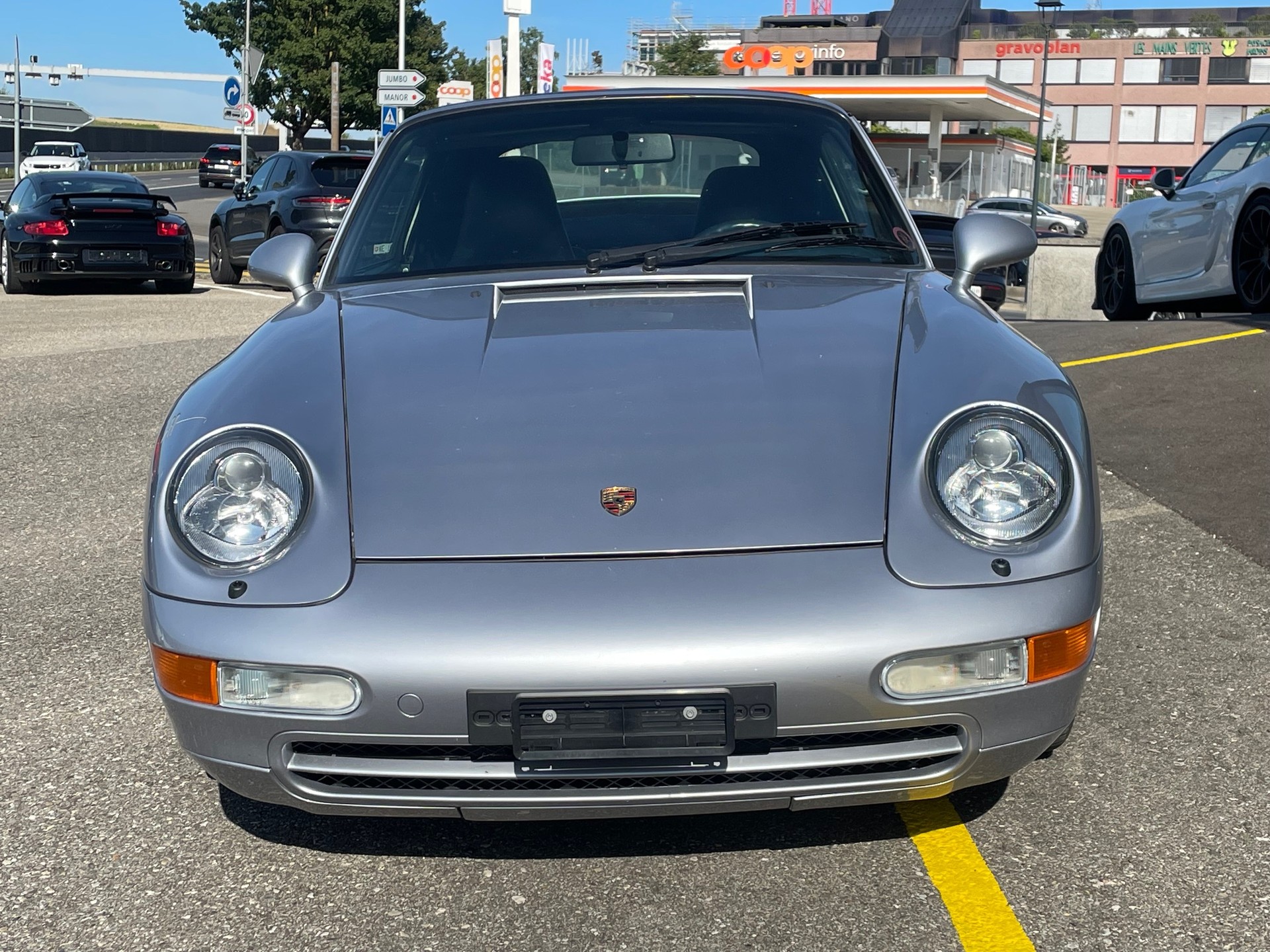 PORSCHE 911 Carrera Cabrio-image-1