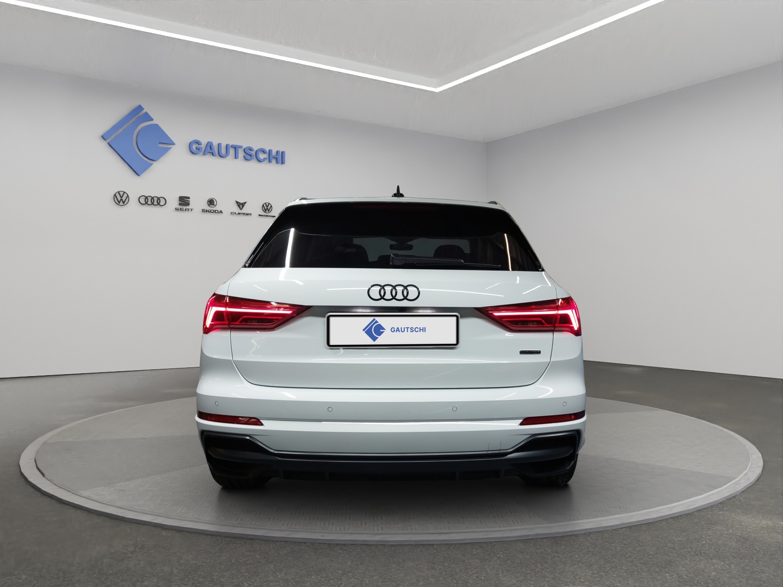 AUDI Q3 35 TDI S line quattro S-tronic-image-3