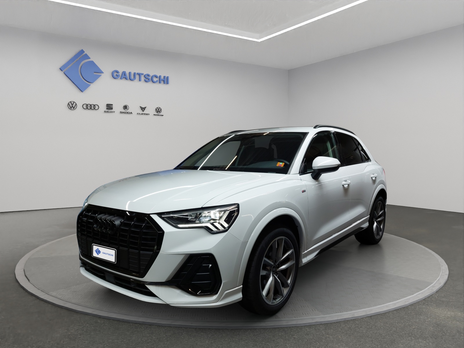 AUDI Q3 35 TDI S line quattro S-tronic-image-0