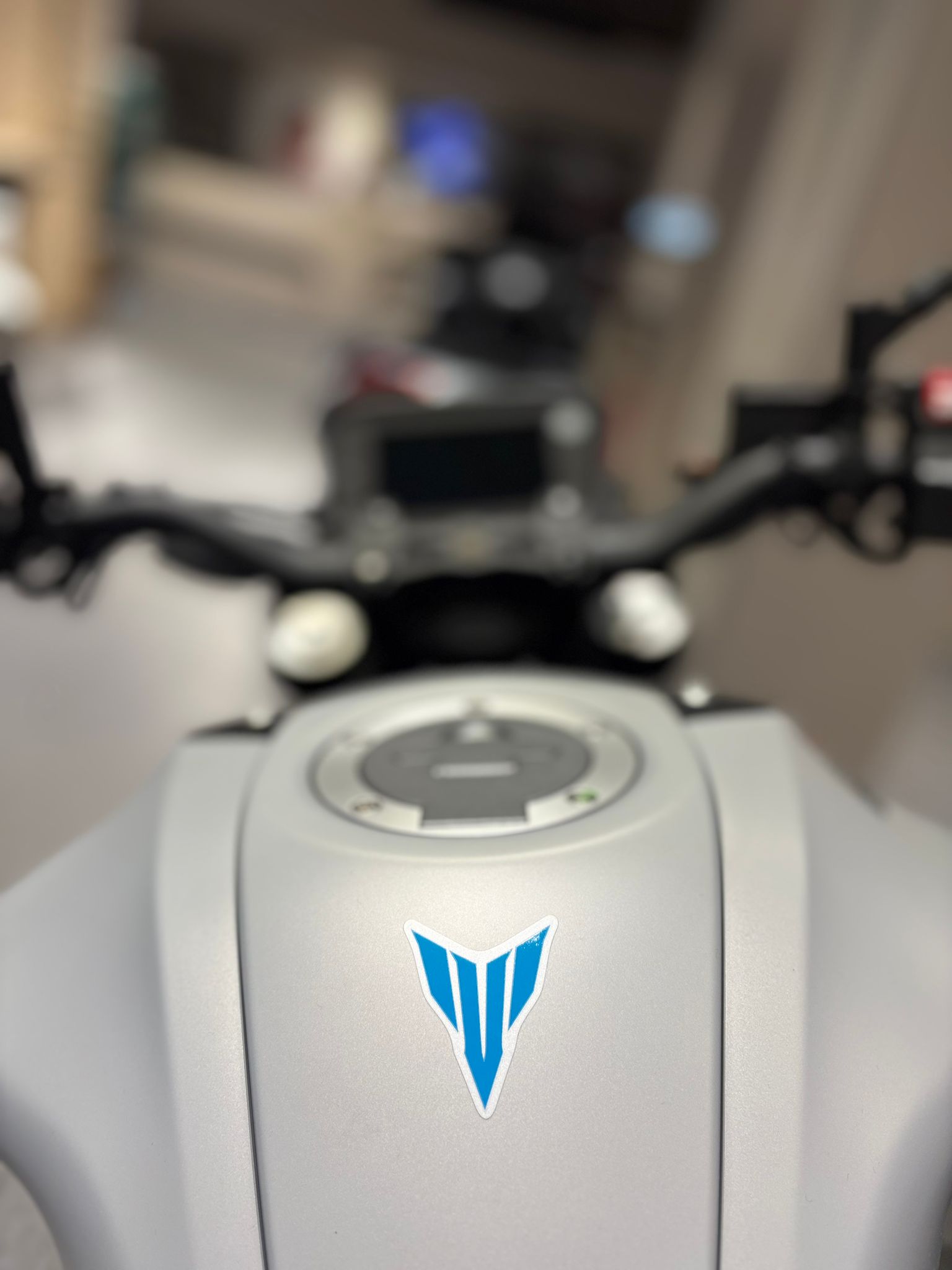 YAMAHA MT-125 ABS-showroom-element-3