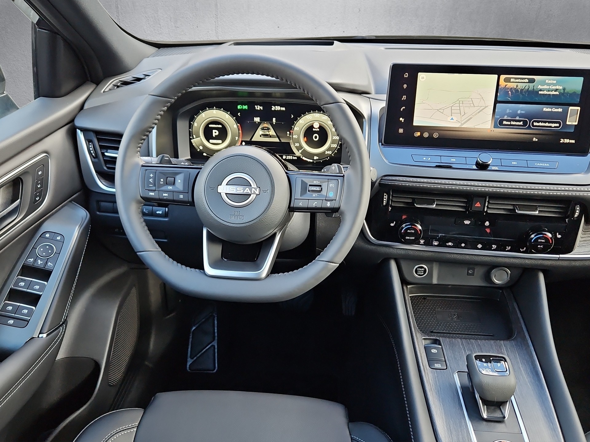 NISSAN Qashqai 1.3 MHEV Tekna 4x4 - Black Design-image-12