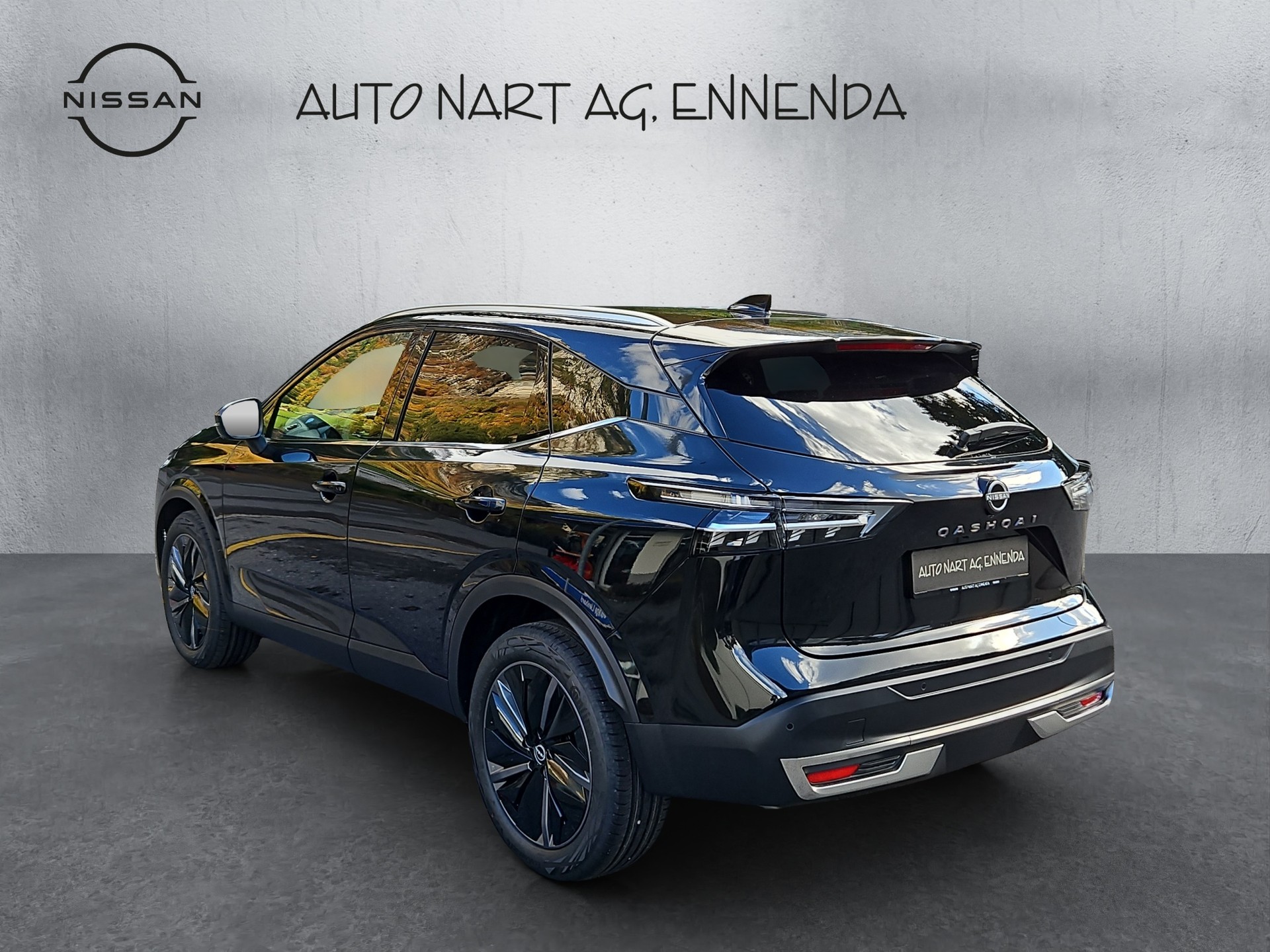 NISSAN Qashqai 1.3 MHEV Tekna 4x4 - Black Design-image-2