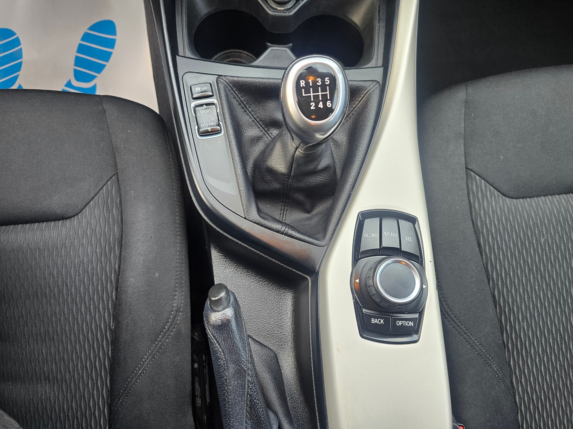 BMW 118i-image-20