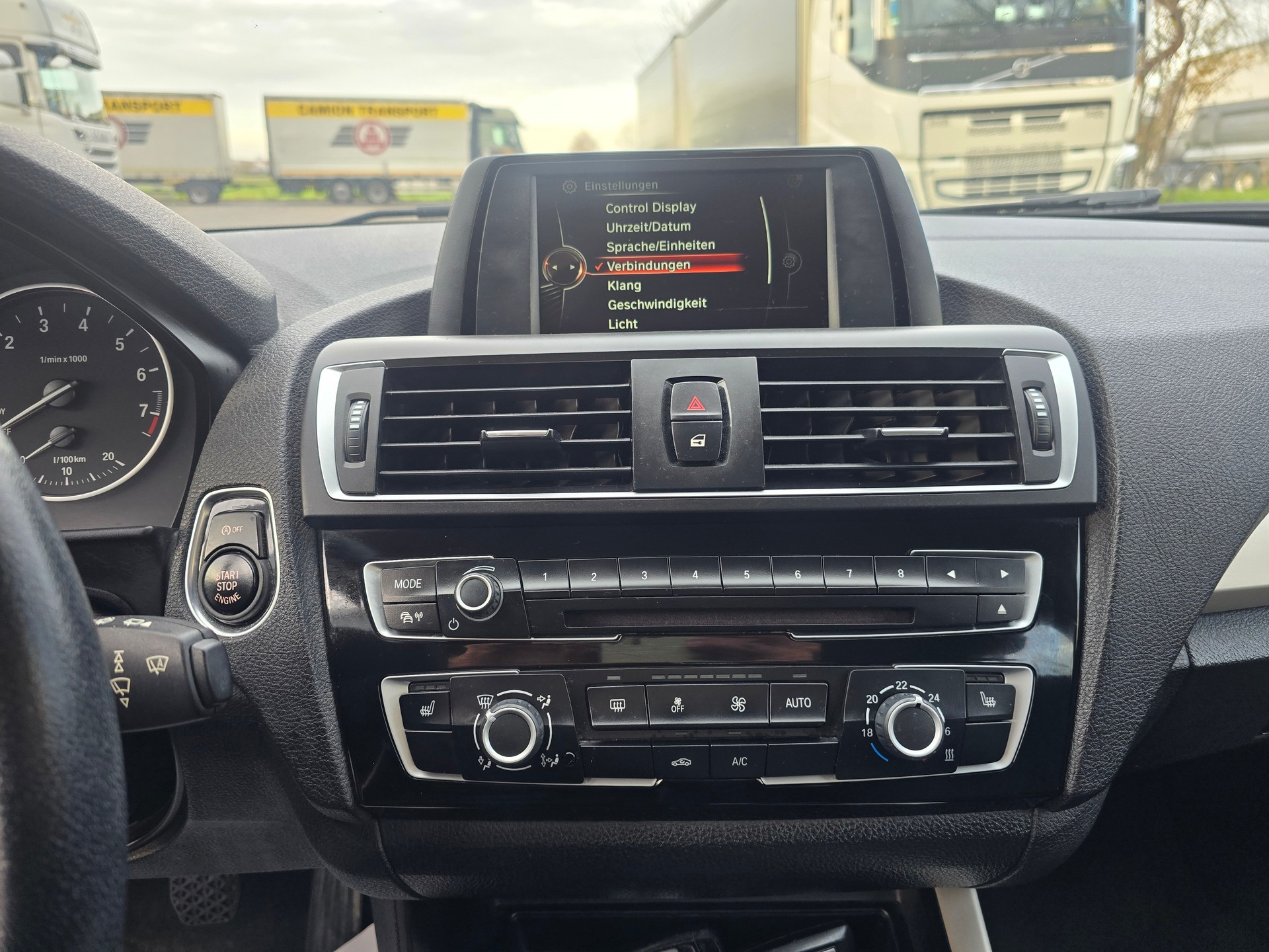 BMW 118i-image-22