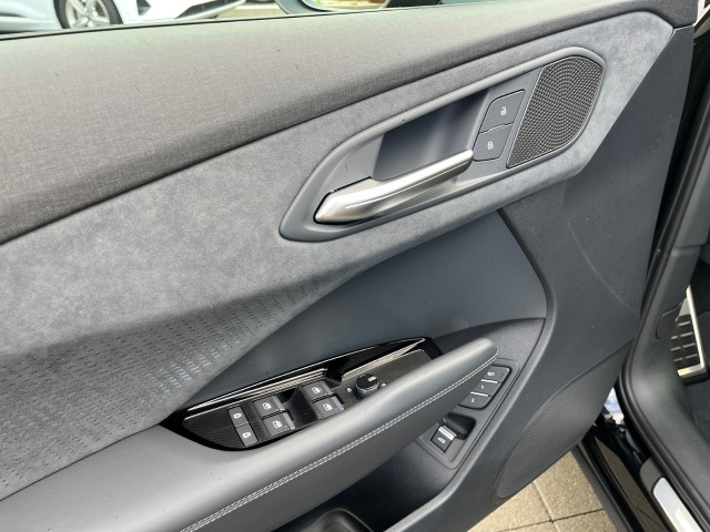 AUDI Q3 SUV 110 kW TFSI S tronic-image-9