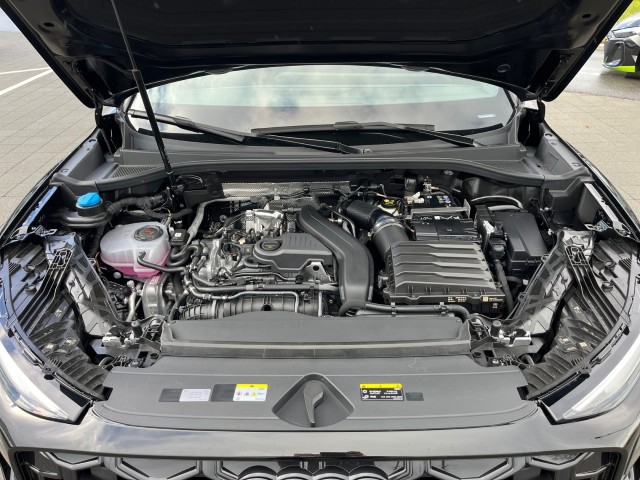 AUDI Q3 SUV 110 kW TFSI S tronic-image-18