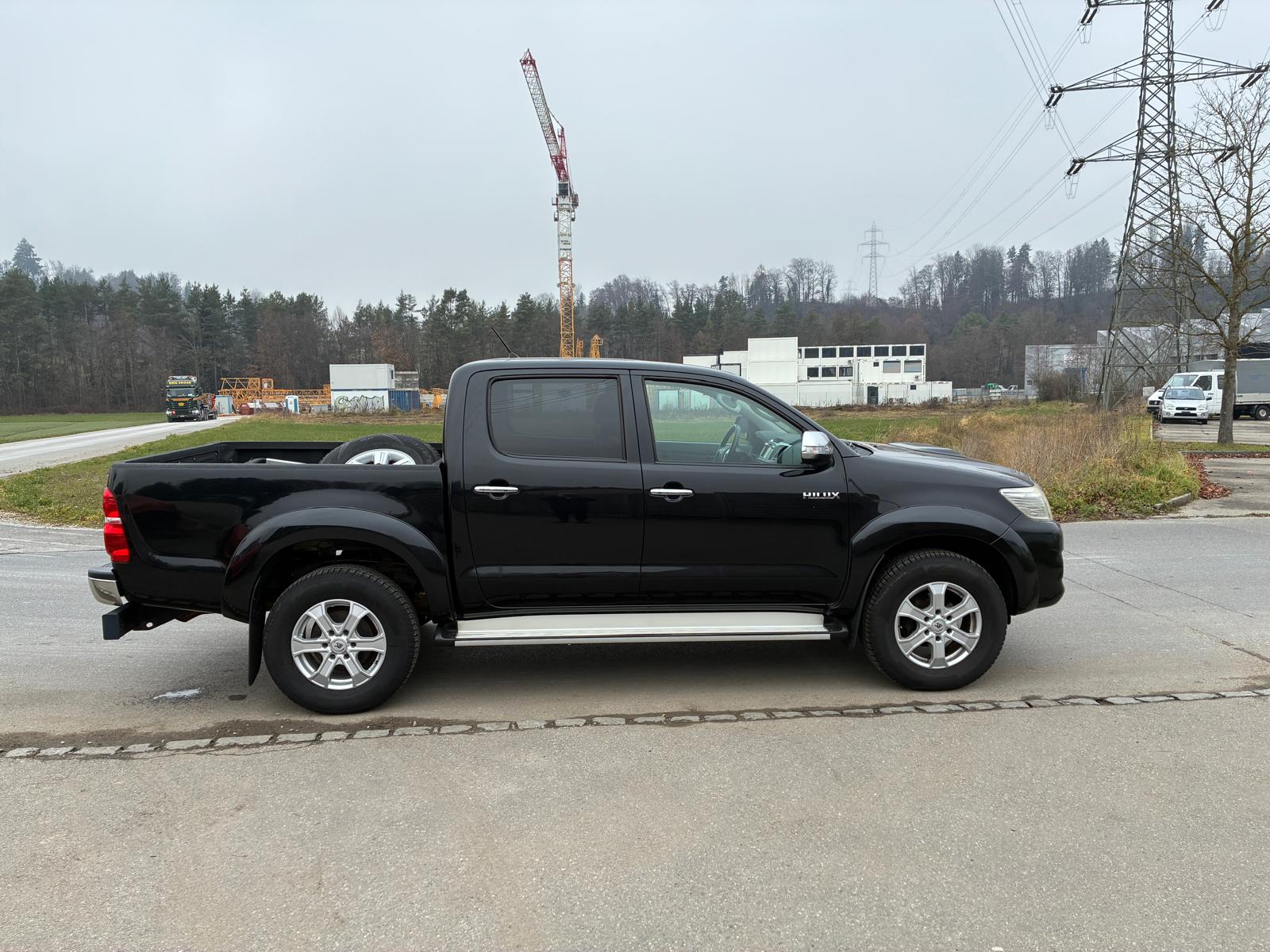 TOYOTA Hilux 3.0 DoubleCab LineaSol