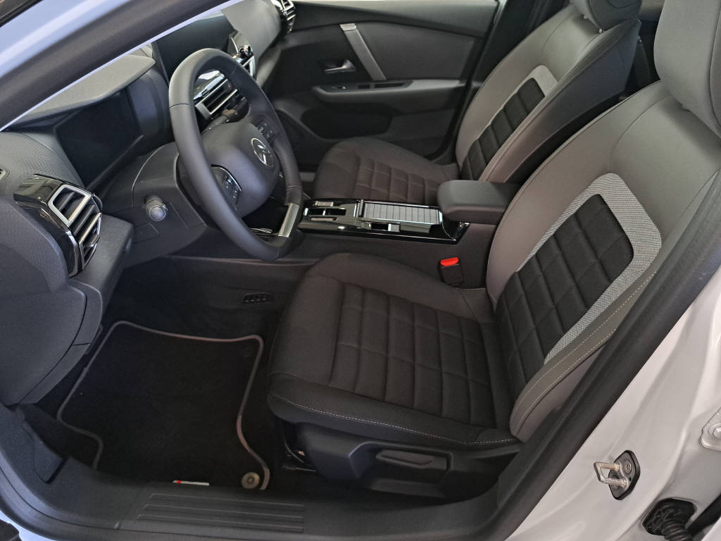 CITROEN C4 1.2 Hybrid 145cv Collection-image-7