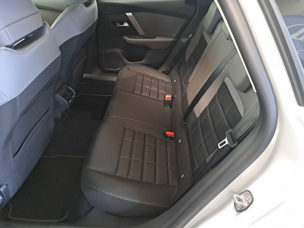 CITROEN C4 1.2 Hybrid 145cv Collection-image-9