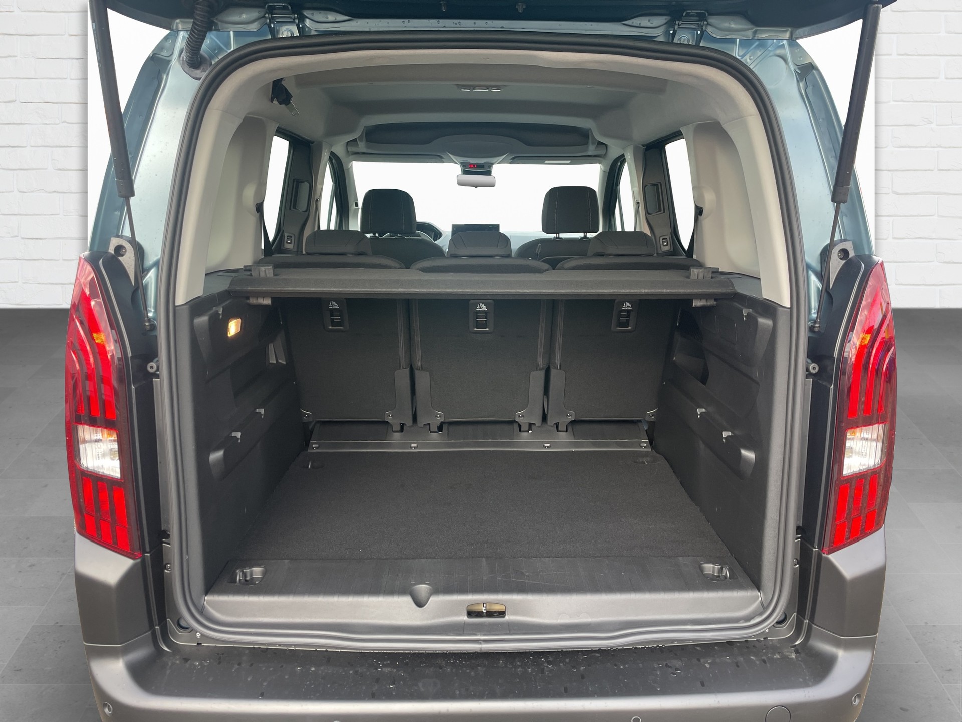 PEUGEOT Rifter 1.5 BlueHDi 130 GT-image-9