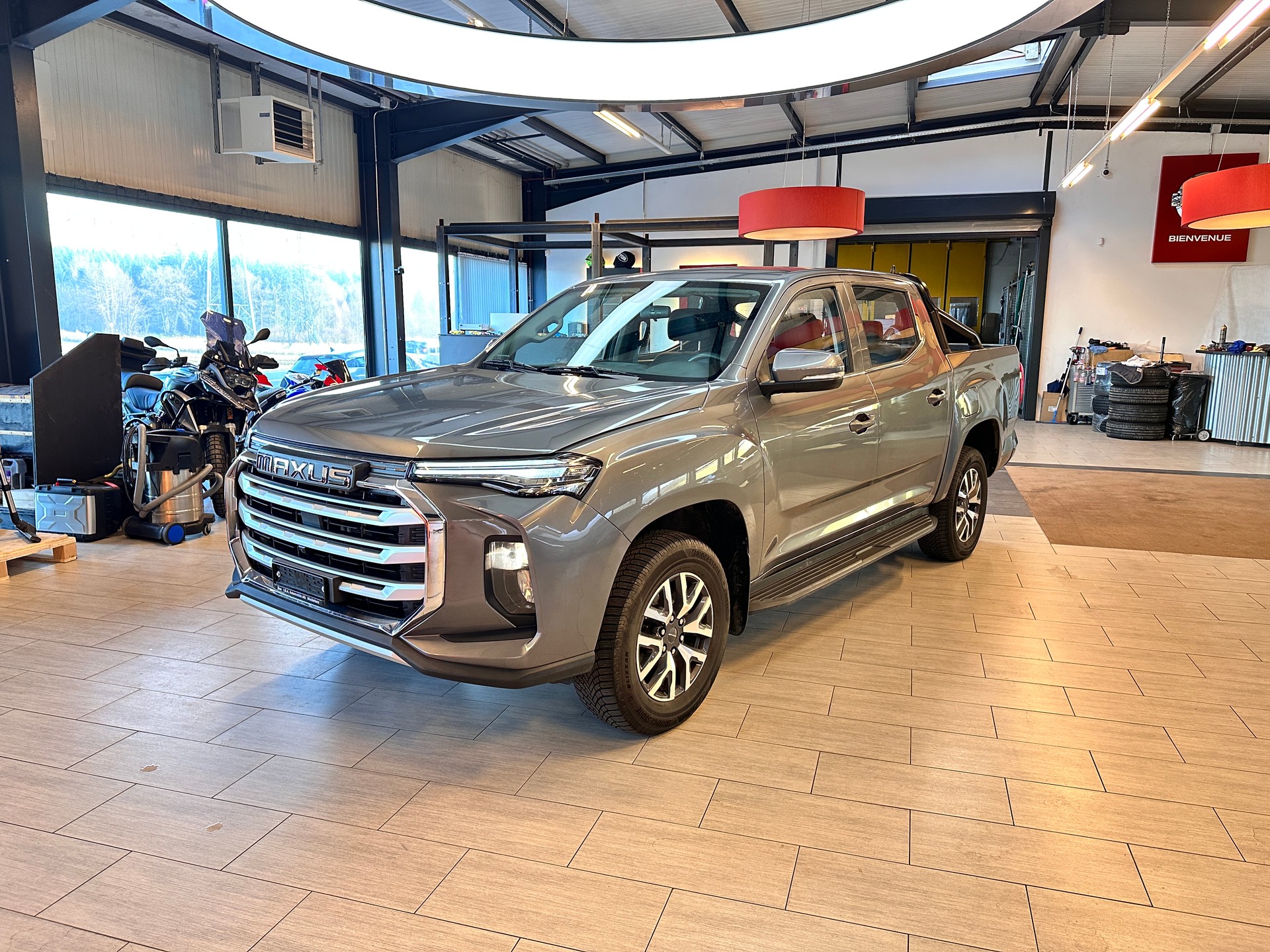 MAXUS T90 EV-image-0