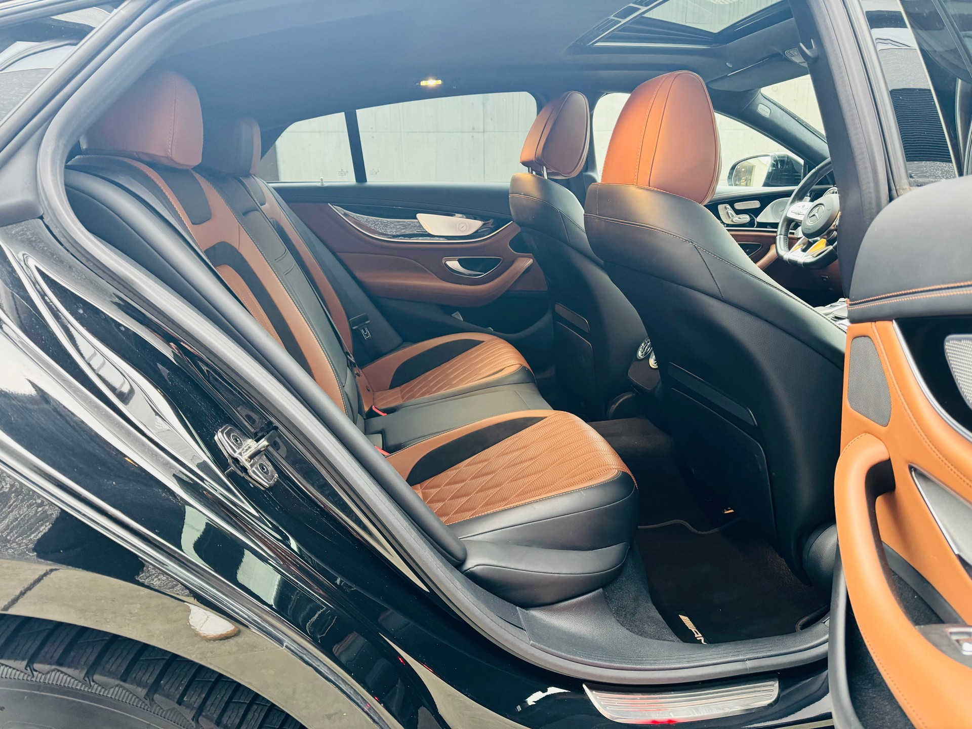 MERCEDES-BENZ AMG GT 4 43 4Matic+ Speedshift TCT-image-15