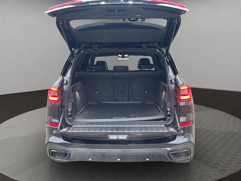 BMW X5 xDrive M50i Steptronic-image-7