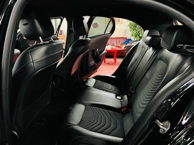 MERCEDES-BENZ A 250 4Matic Style 7G-DCT-image-13