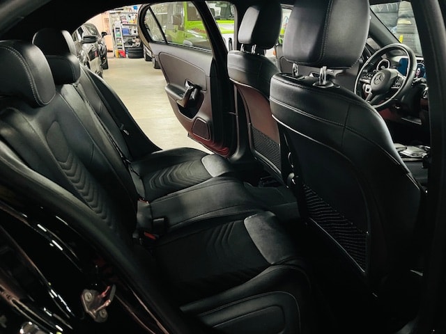 MERCEDES-BENZ A 250 4Matic Style 7G-DCT-image-11