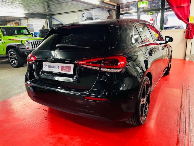 MERCEDES-BENZ A 250 4Matic Style 7G-DCT-image-3
