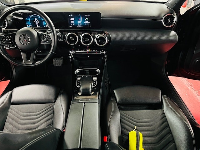 MERCEDES-BENZ A 250 4Matic Style 7G-DCT-image-10