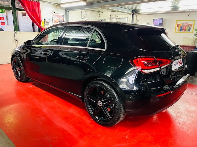 MERCEDES-BENZ A 250 4Matic Style 7G-DCT-image-5