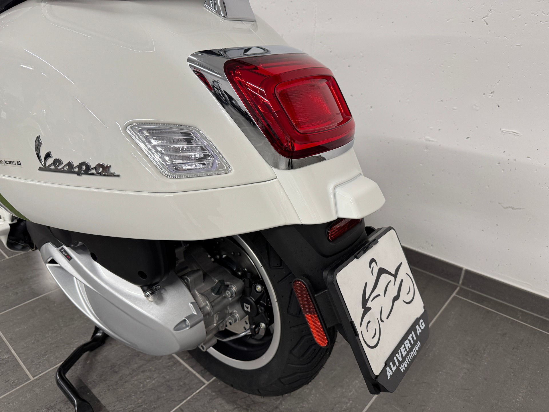PIAGGIO GTS 310 Super Tech E5+-image-6