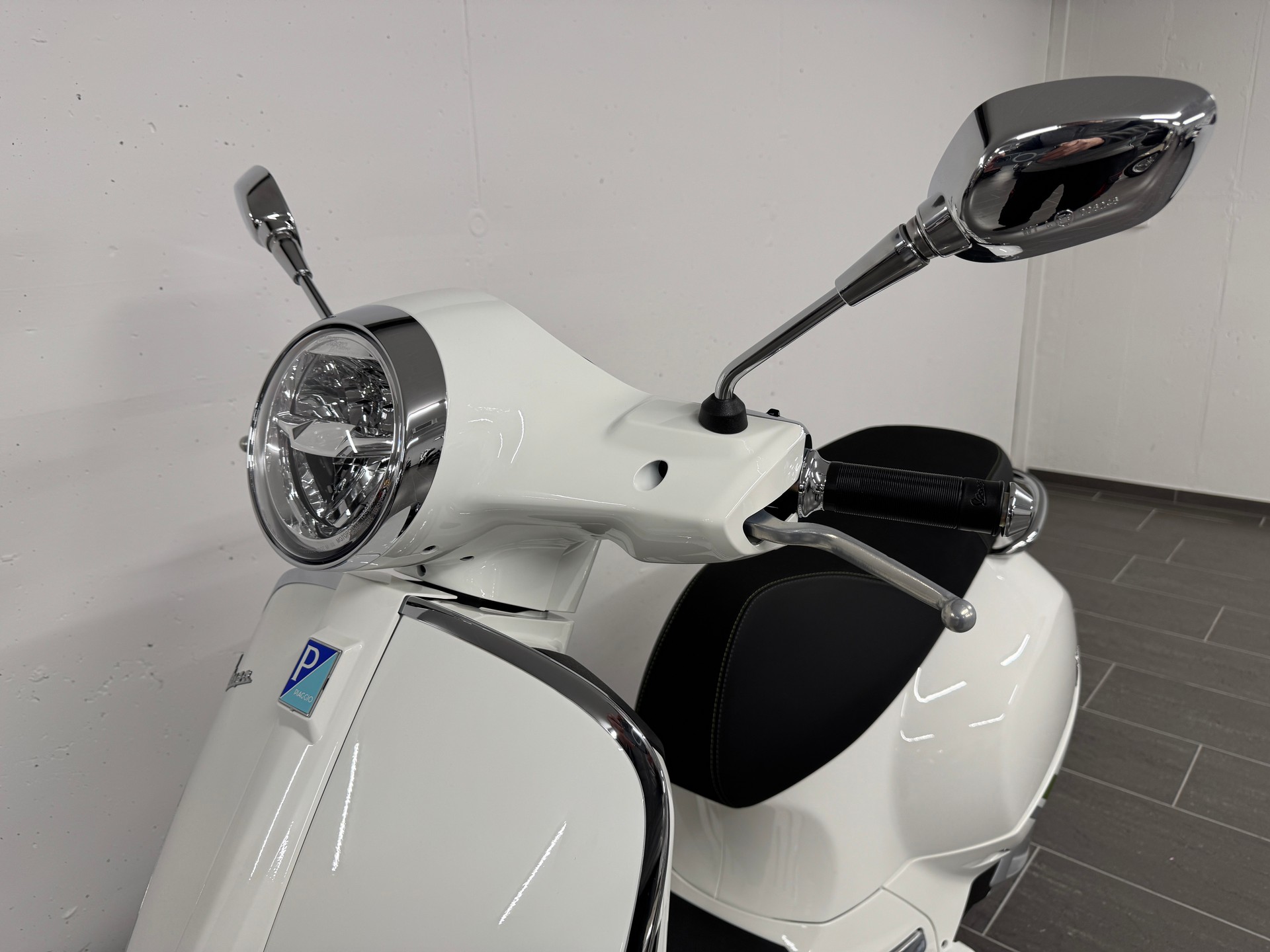 PIAGGIO GTS 310 Super Tech E5+-showroom-element-3