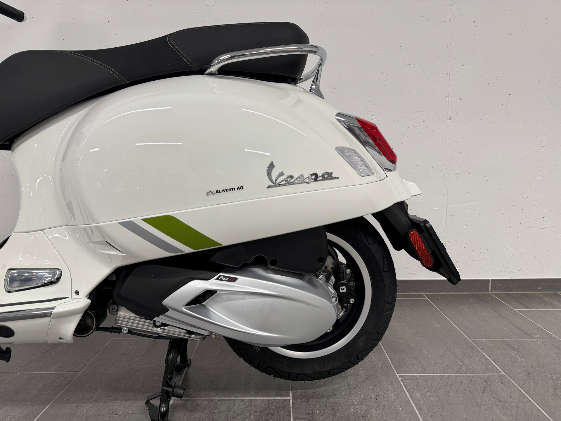PIAGGIO GTS 310 Super Tech E5+-showroom-element-2