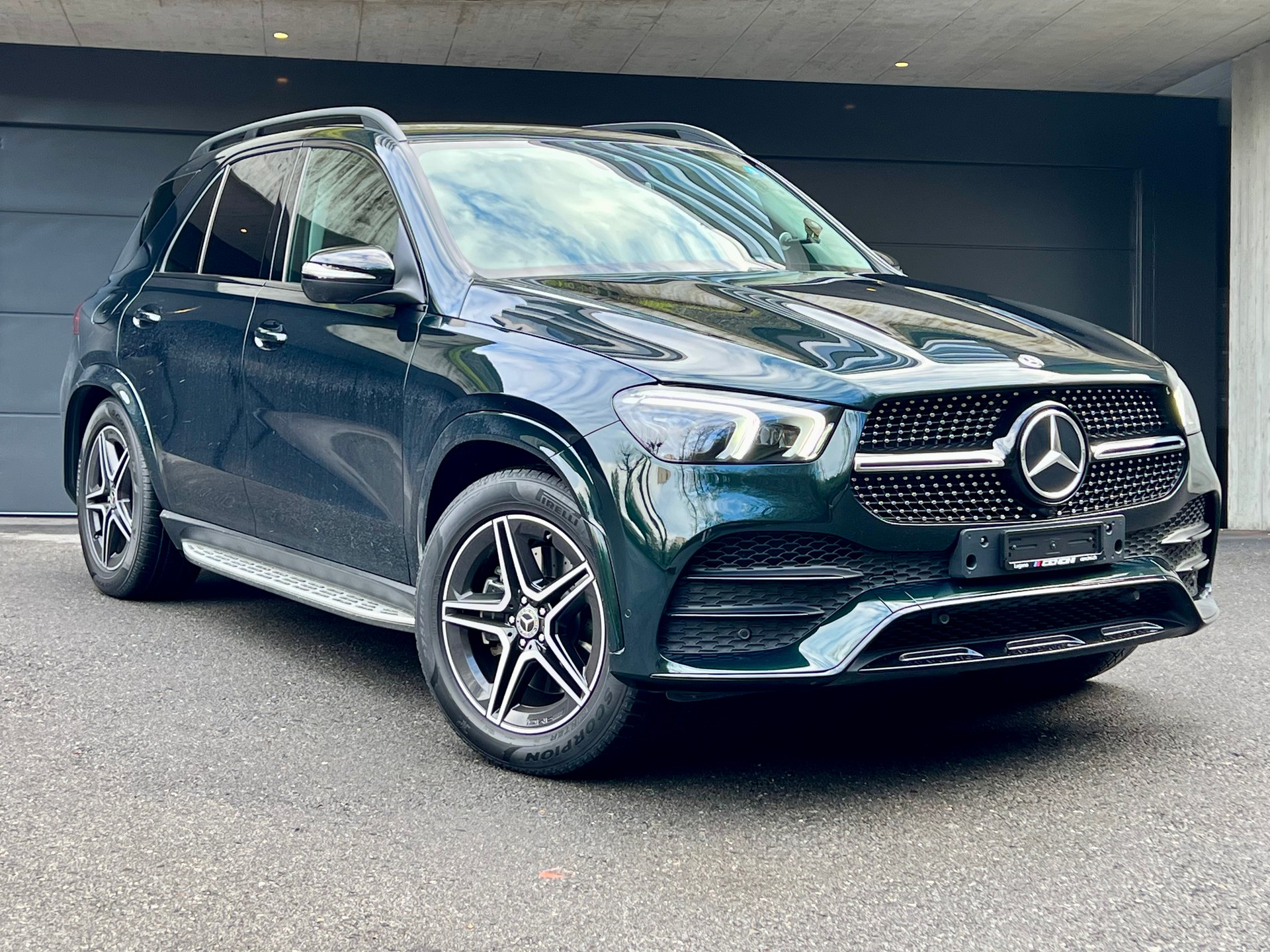 MERCEDES-BENZ GLE 350 d 4Matic AMG Line 9G-Tronic-image-1