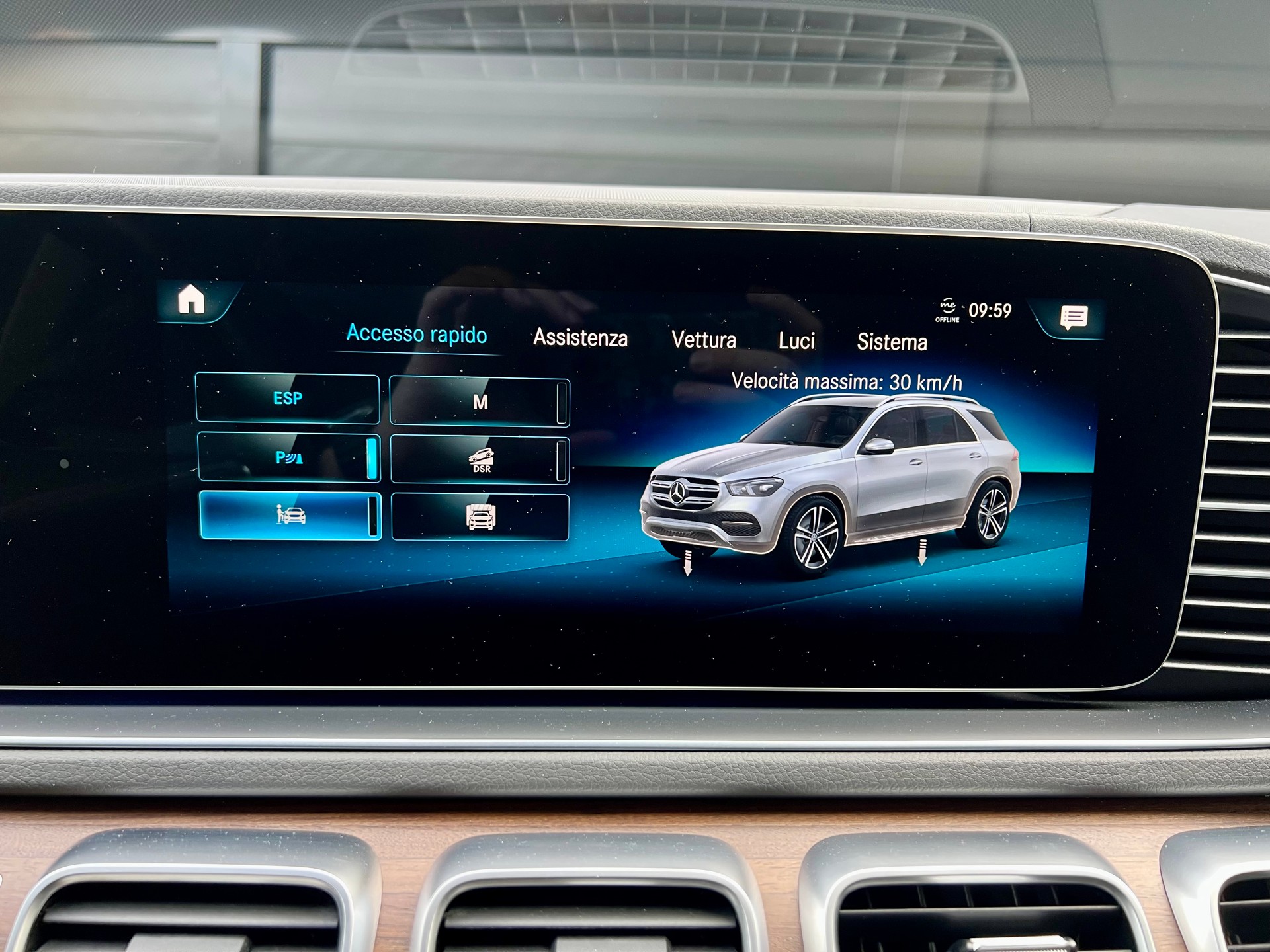 MERCEDES-BENZ GLE 350 d 4Matic AMG Line 9G-Tronic-image-10