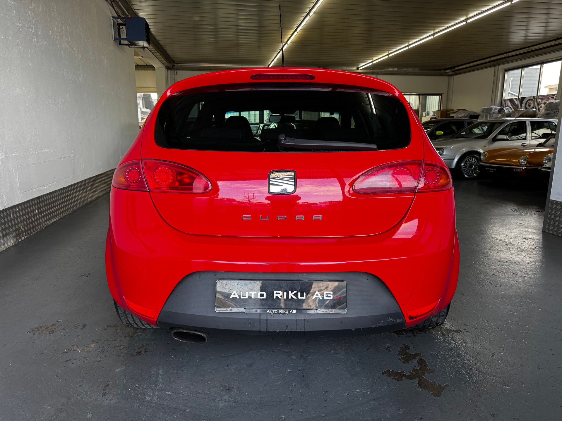 SEAT Leon 2.0 TSI Cupra-image-10