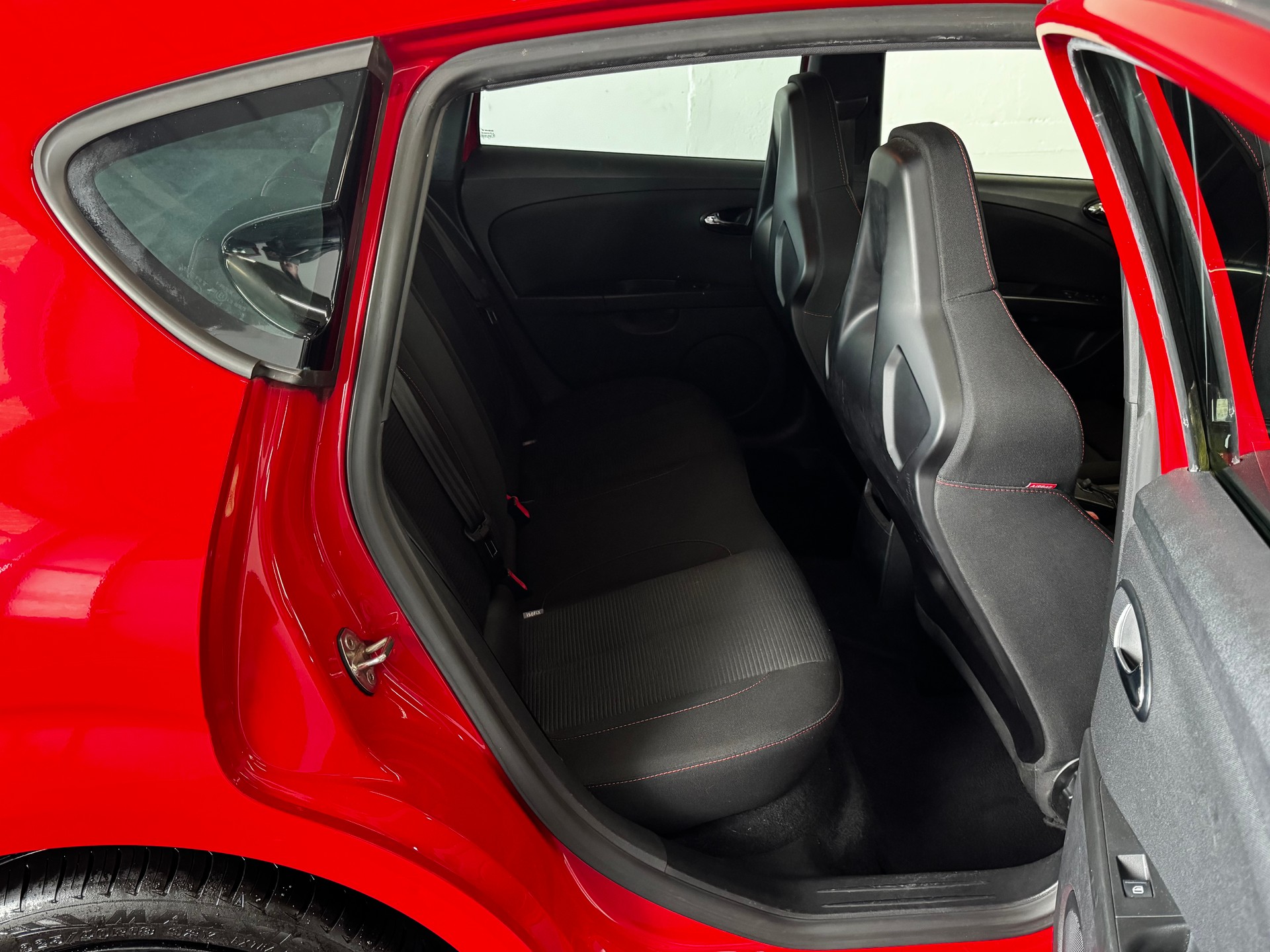 SEAT Leon 2.0 TSI Cupra-image-19