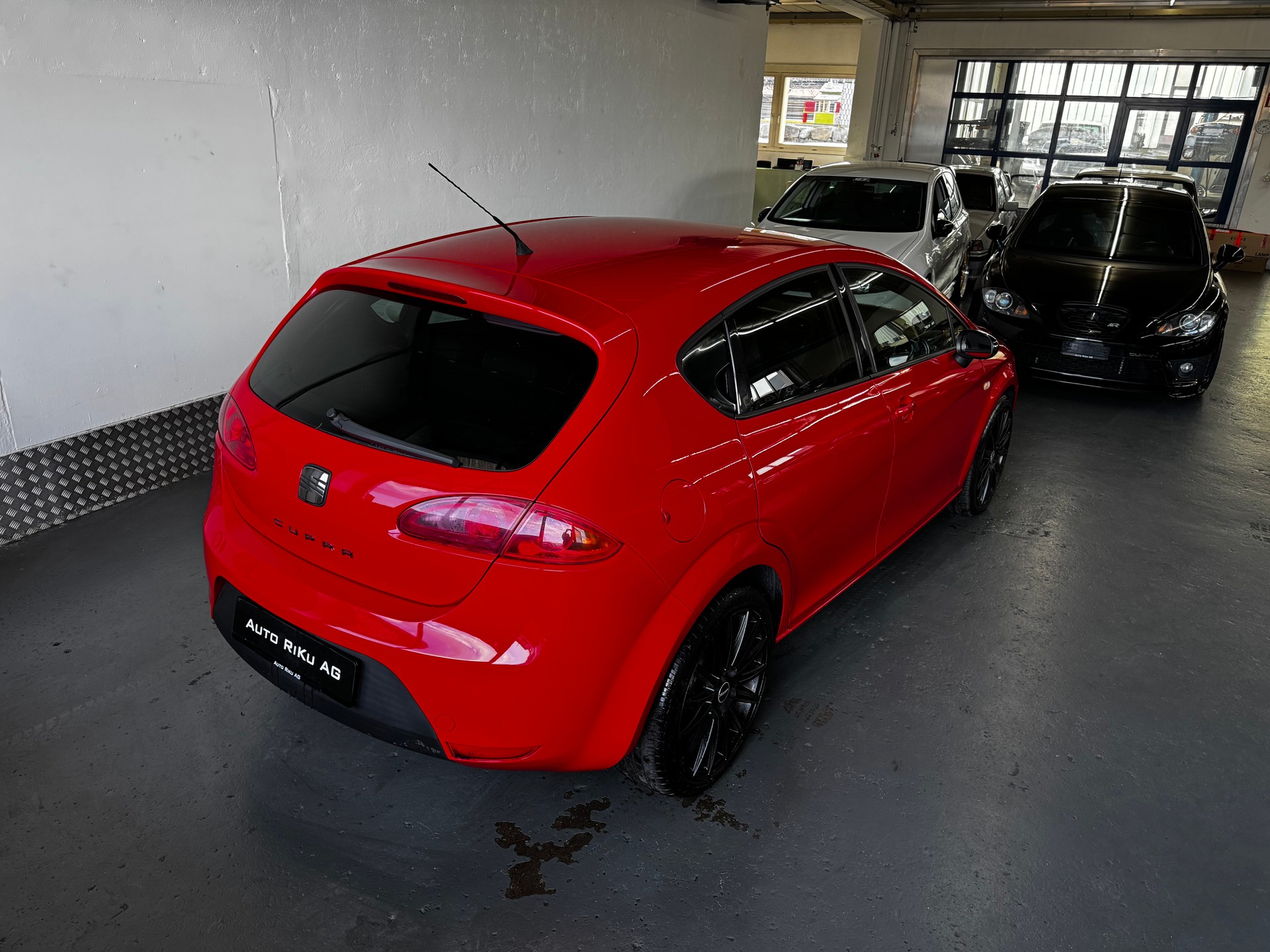 SEAT Leon 2.0 TSI Cupra-image-7
