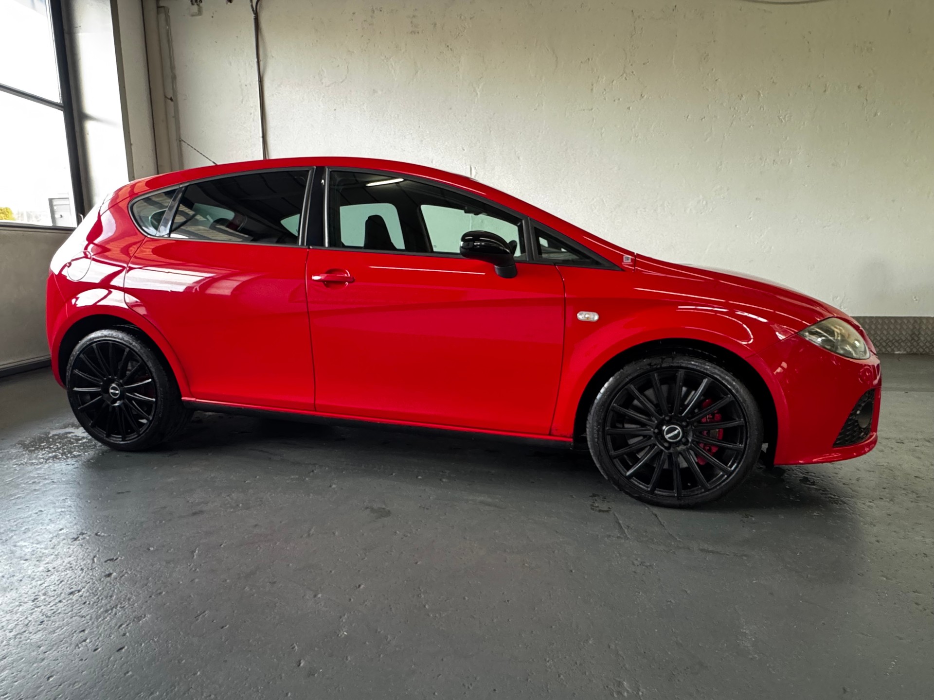SEAT Leon 2.0 TSI Cupra-image-6