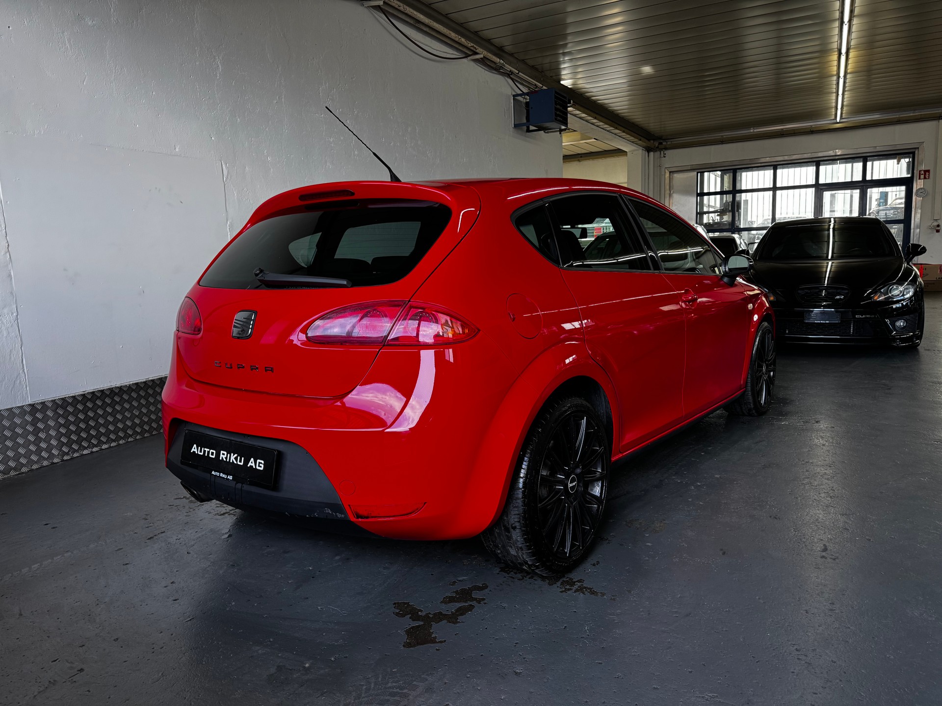 SEAT Leon 2.0 TSI Cupra-image-8
