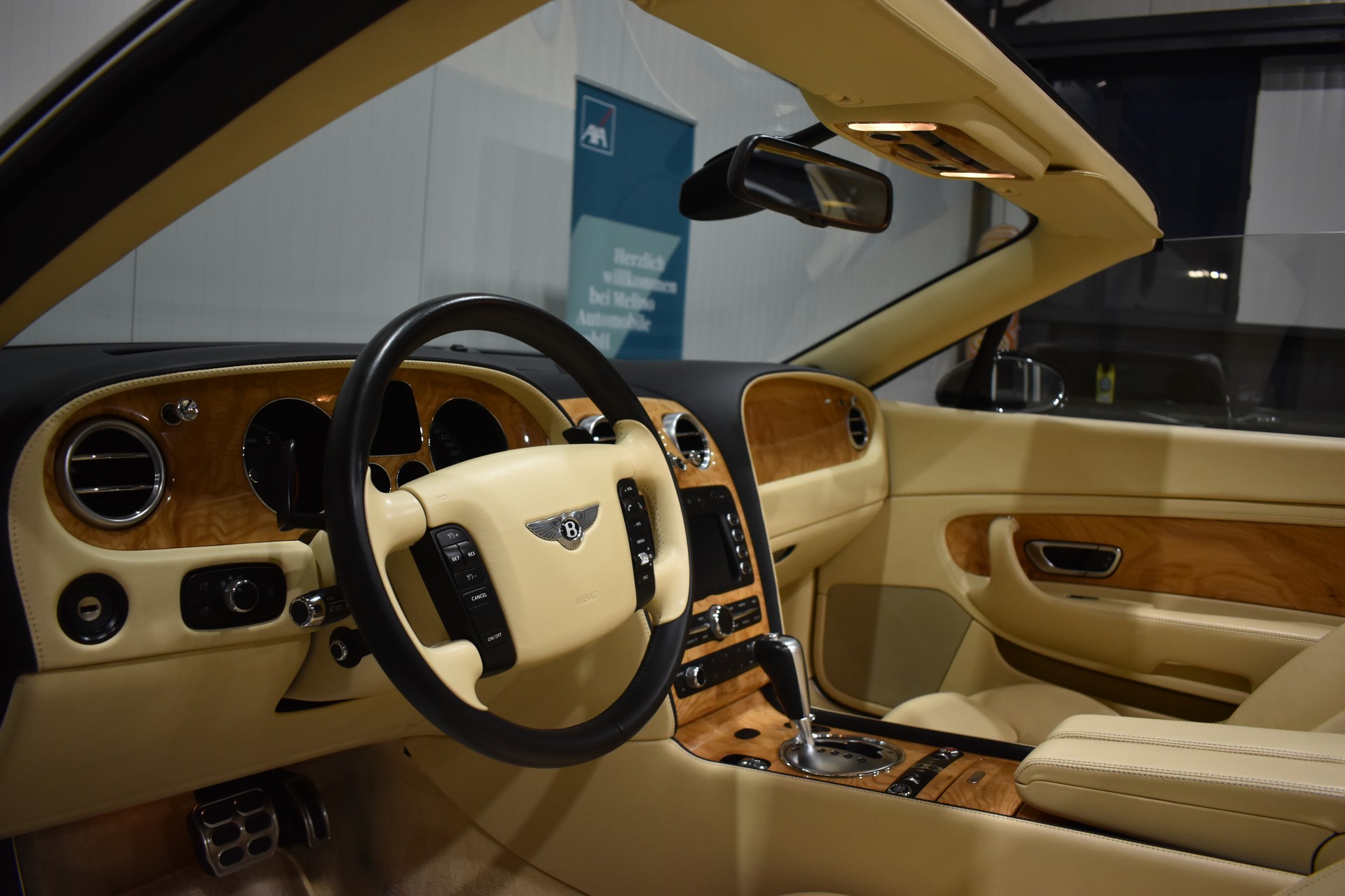BENTLEY Continental GTC 6.0-image-10