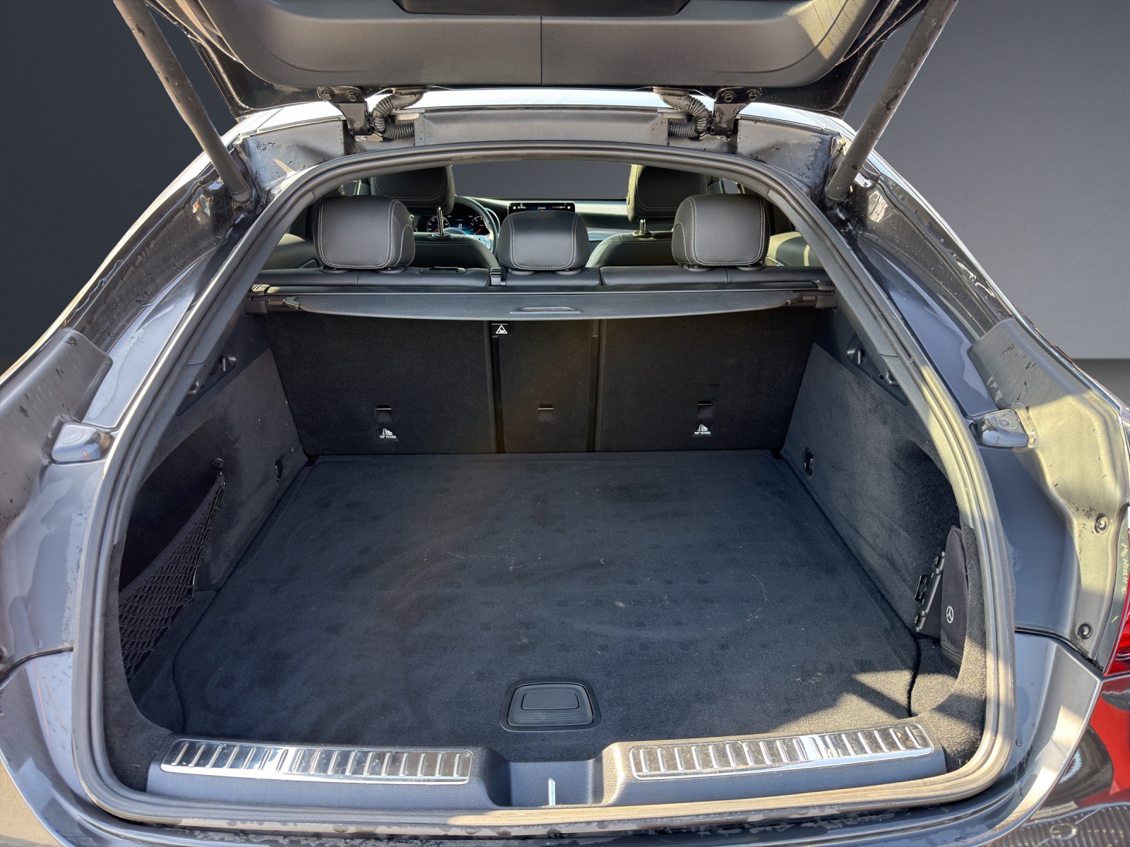 MERCEDES-BENZ GLC Coupé 200 AMG Line 4Matic 9G-Tronic-image-11